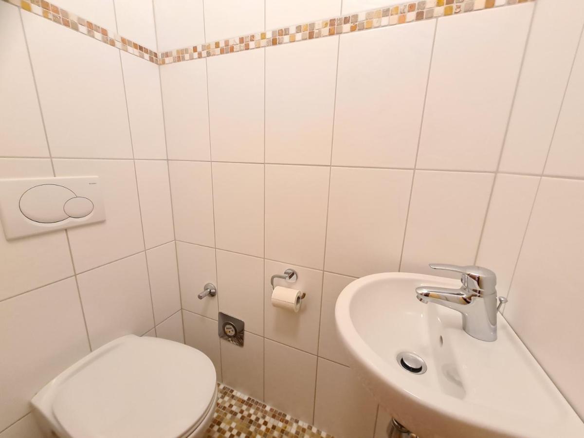Apartments Juri & Hermann 2 Бад Клайнкирххайм Екстериор снимка